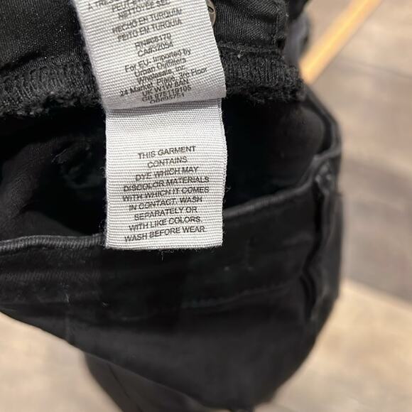 Free People Women's Seamed Leg Skinny Jean Black Wash Size 29 - Picture 11 of 12